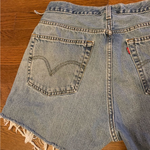 Vintage Levi’s 550 Jean Shorts - Picture 5 of 13